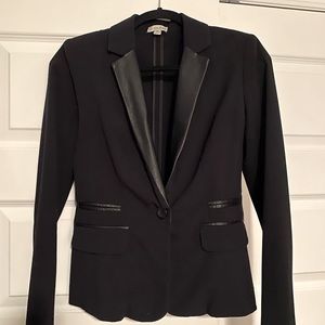 🖤 GUESS Blazer with leather-like lapel